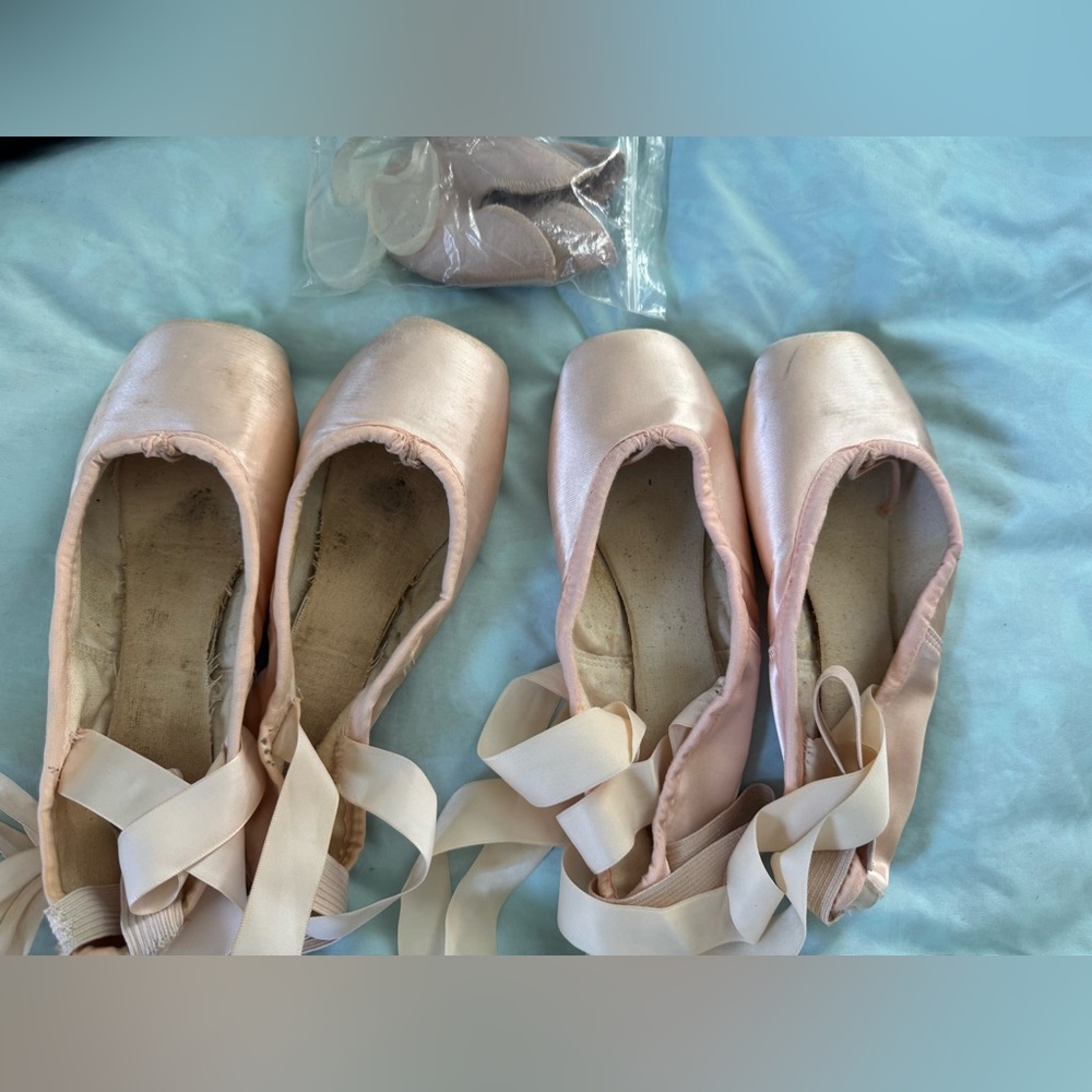 Suffolk Ballet Pointe Shoes
